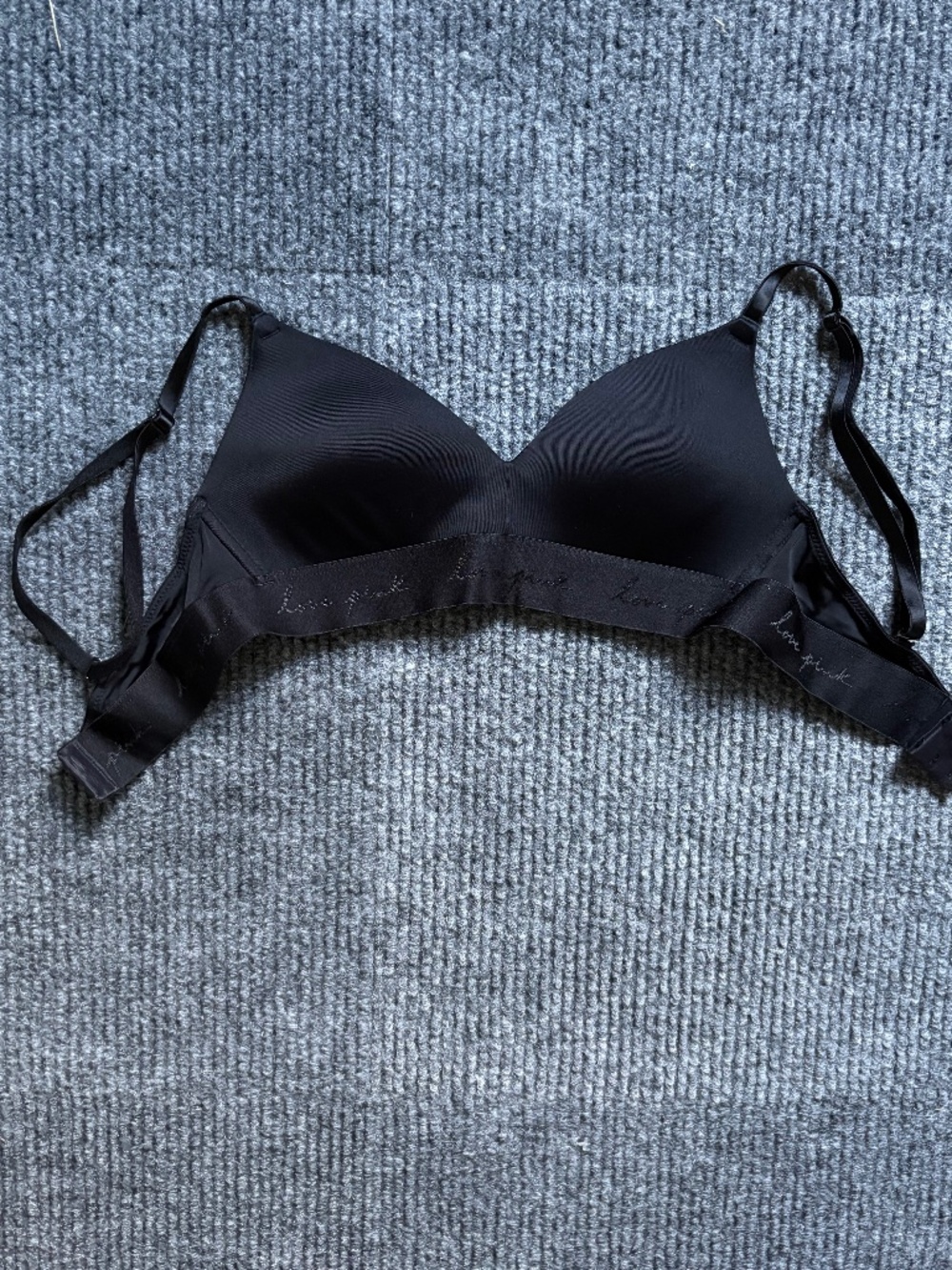 PINK Victoria’s Secret Wear Everywhere Wireless Bra